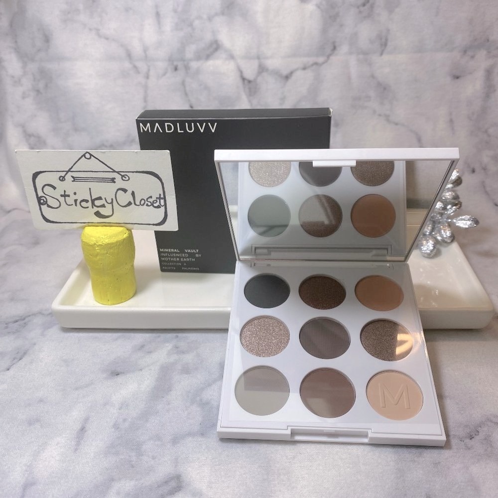 MADLUVV Beauty-Mineral Vault Eyeshadow Palette 9 Shades Neutrals-Full-BOXED-NEW